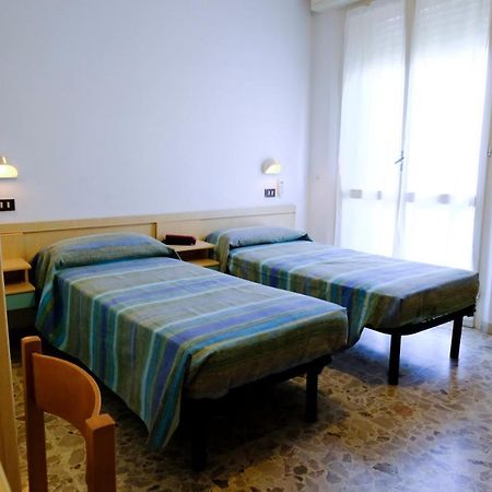 Hotel Chiara Rimini Eksteriør bilde
